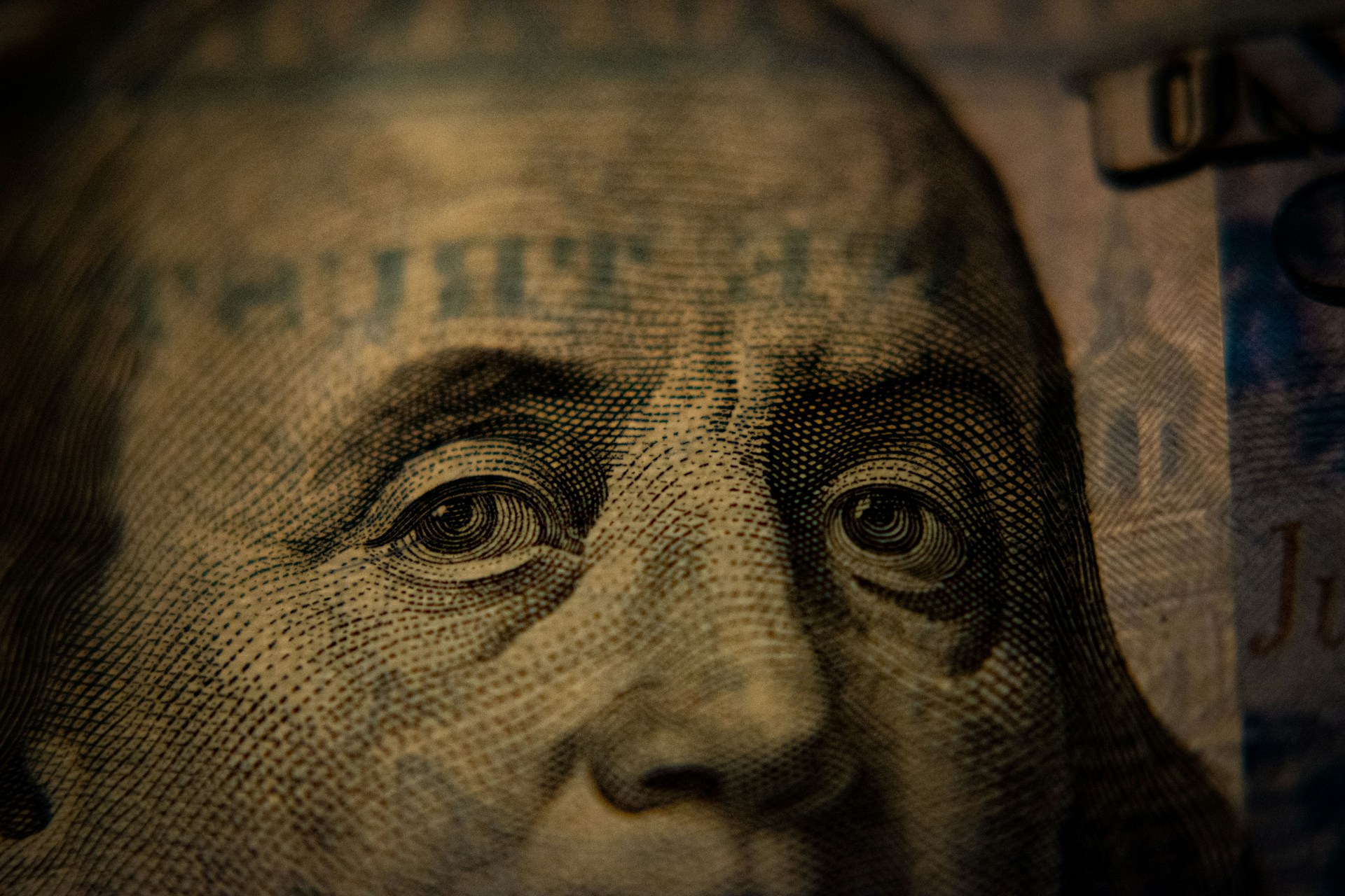 Adam Nir/Unsplash/Dollar